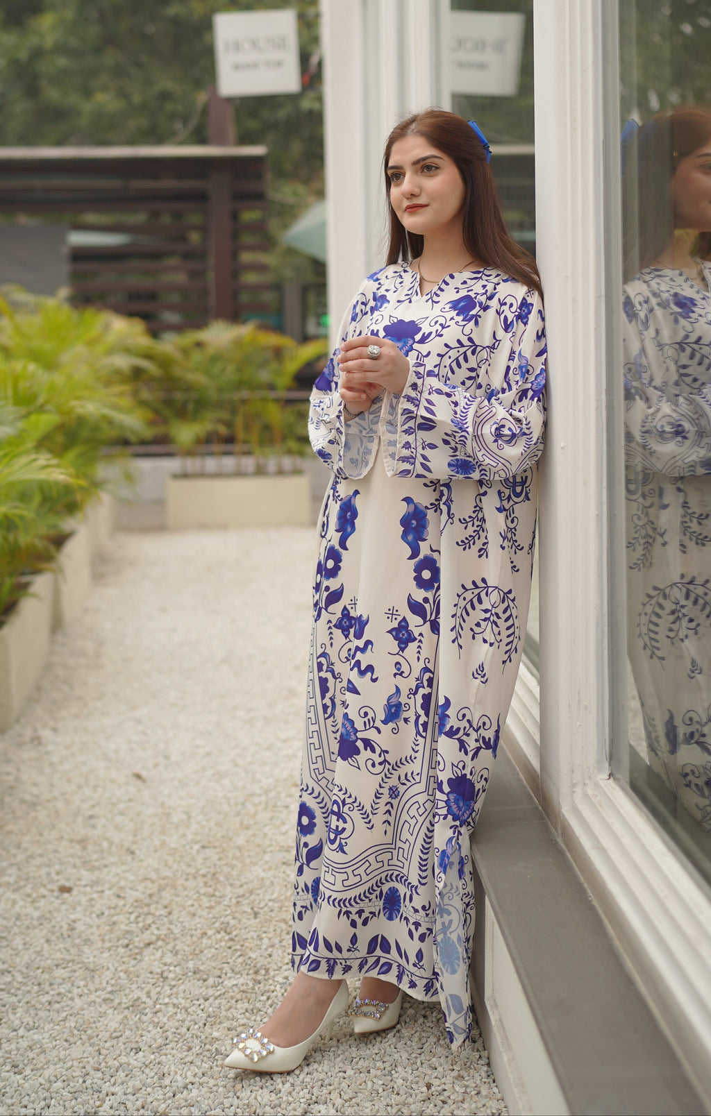 Blue Muse 1 Pc