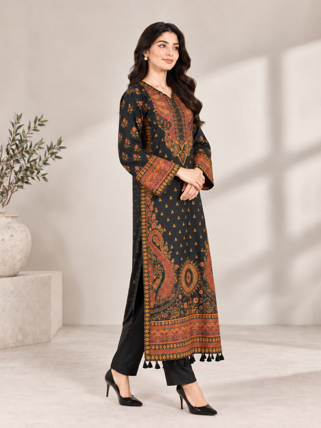 Gul-e-Laila – 2 Piece Soft Khaddar Printed Suit