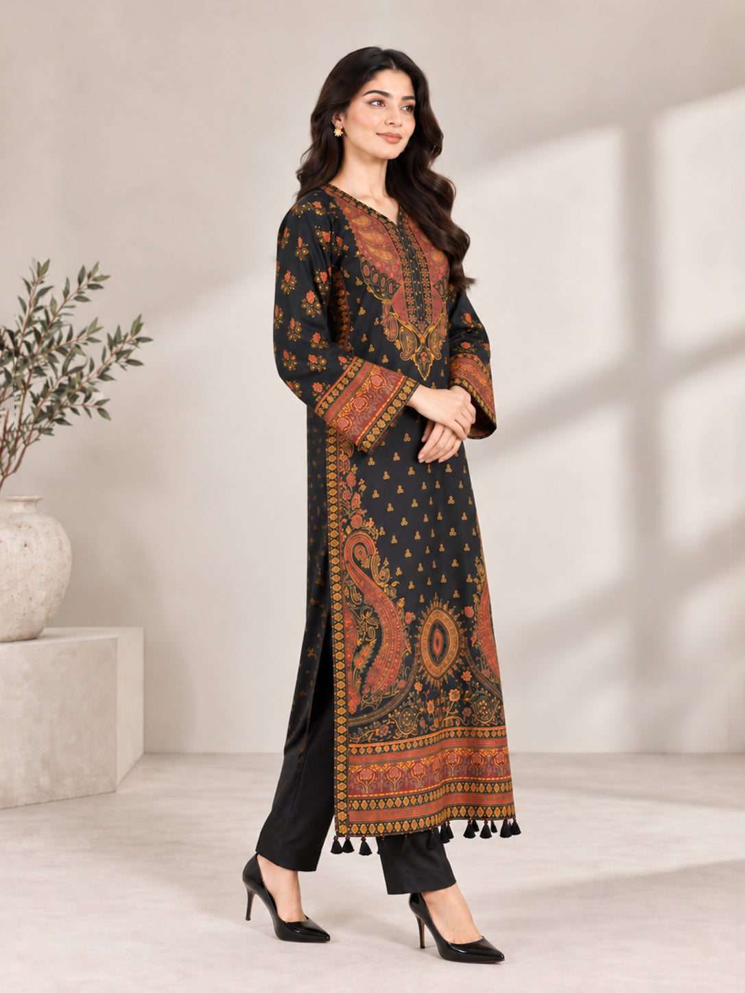 Gul-e-Laila – 2 Piece Soft Khaddar Printed Suit