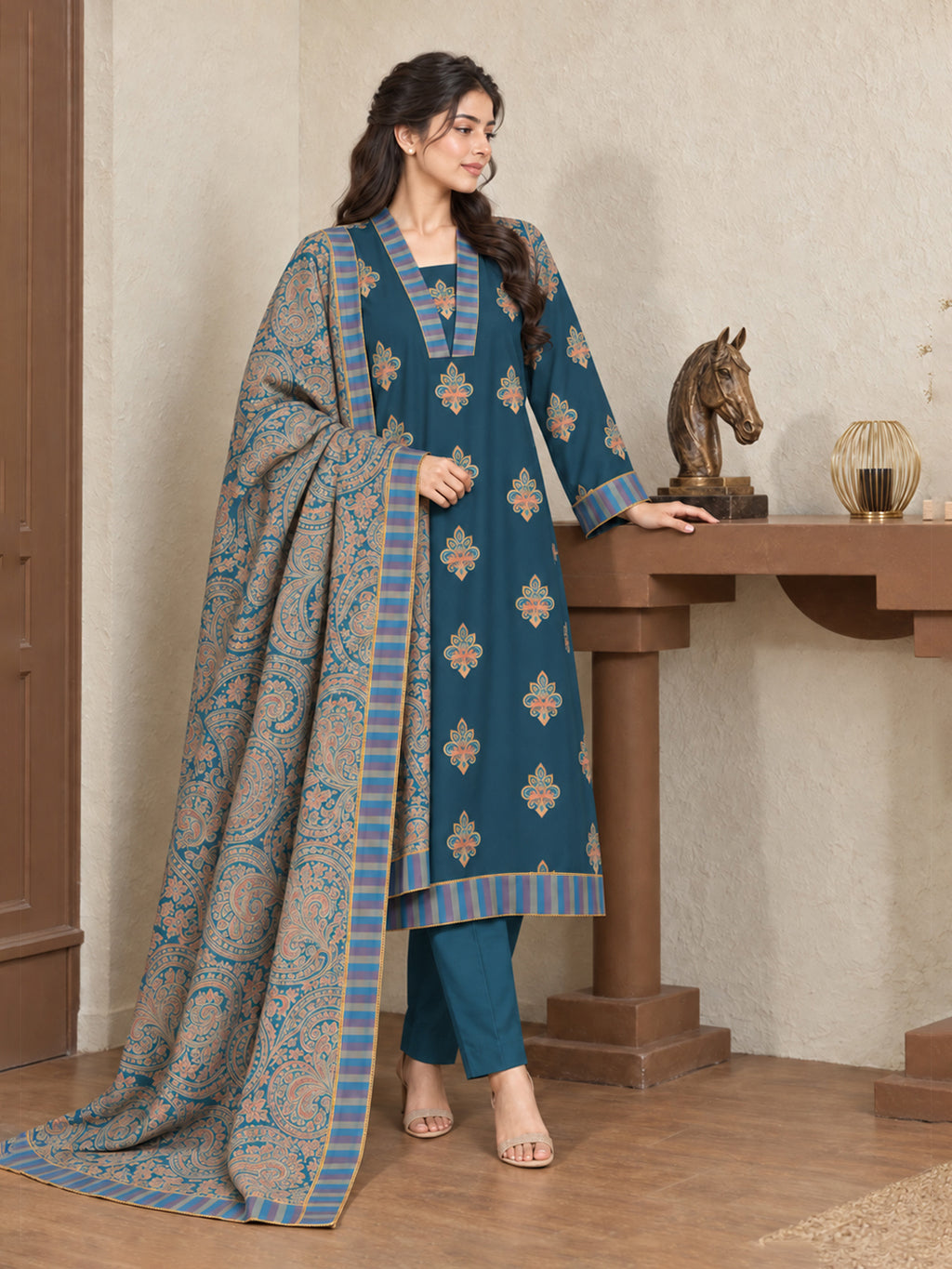 Noor Jahan– 3 Piece Slub Marina Winter Suit
