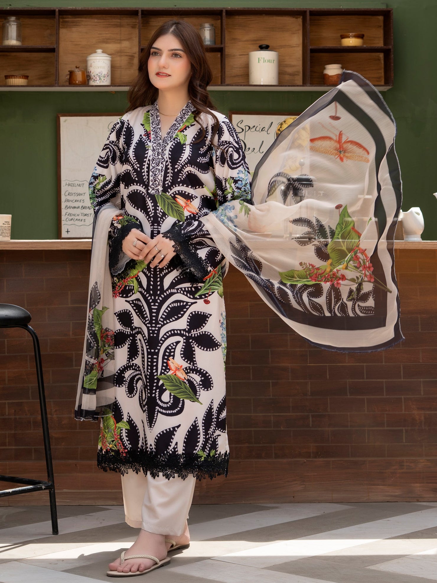 Noir Blossom 3 PC